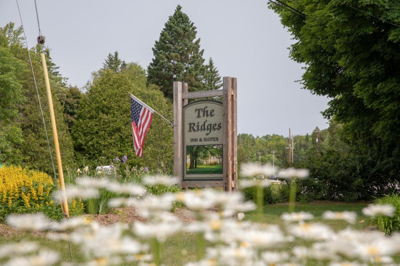 בייליס הארבור Ridges Inn & Suites מראה חיצוני תמונה