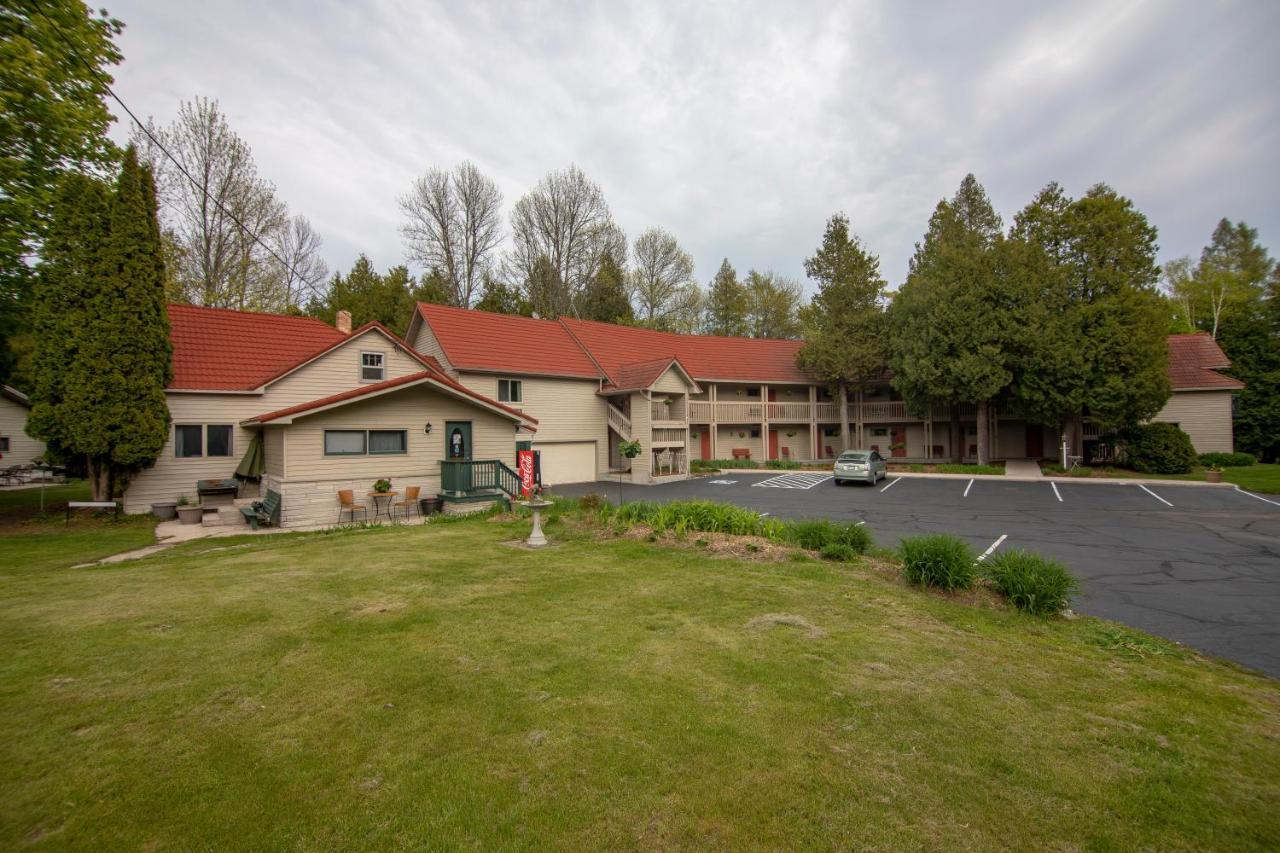 בייליס הארבור Ridges Inn & Suites מראה חיצוני תמונה