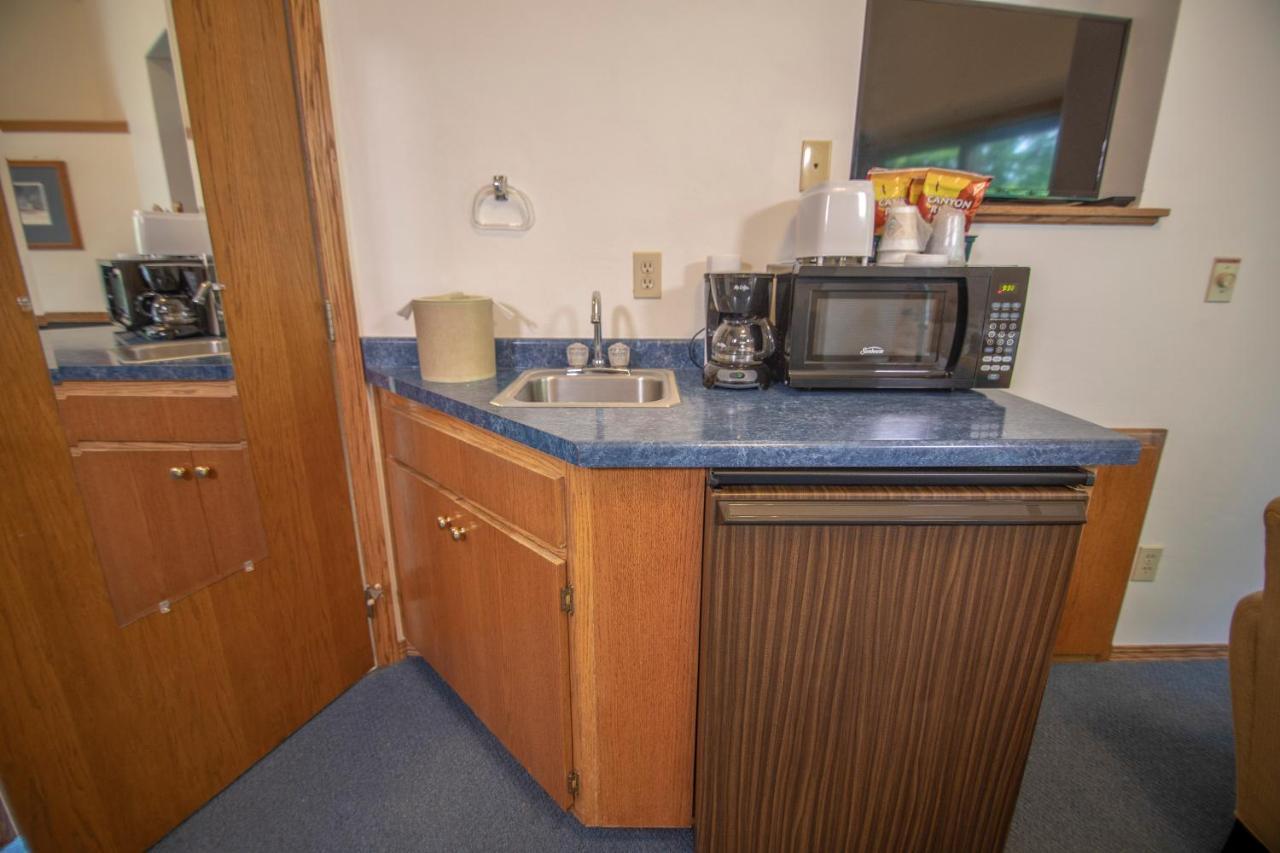 בייליס הארבור Ridges Inn & Suites מראה חיצוני תמונה
